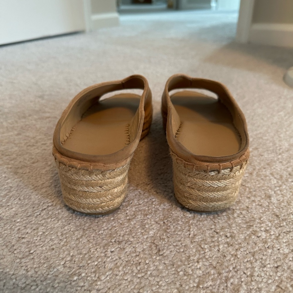 Tan suede clog heels - Picture 5 of 6
